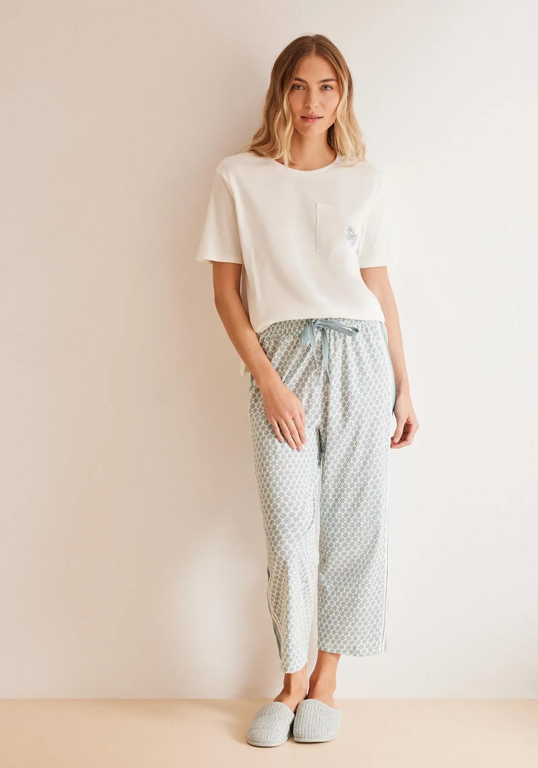 100% cotton Capri pyjamas with a geometric print - Ivory