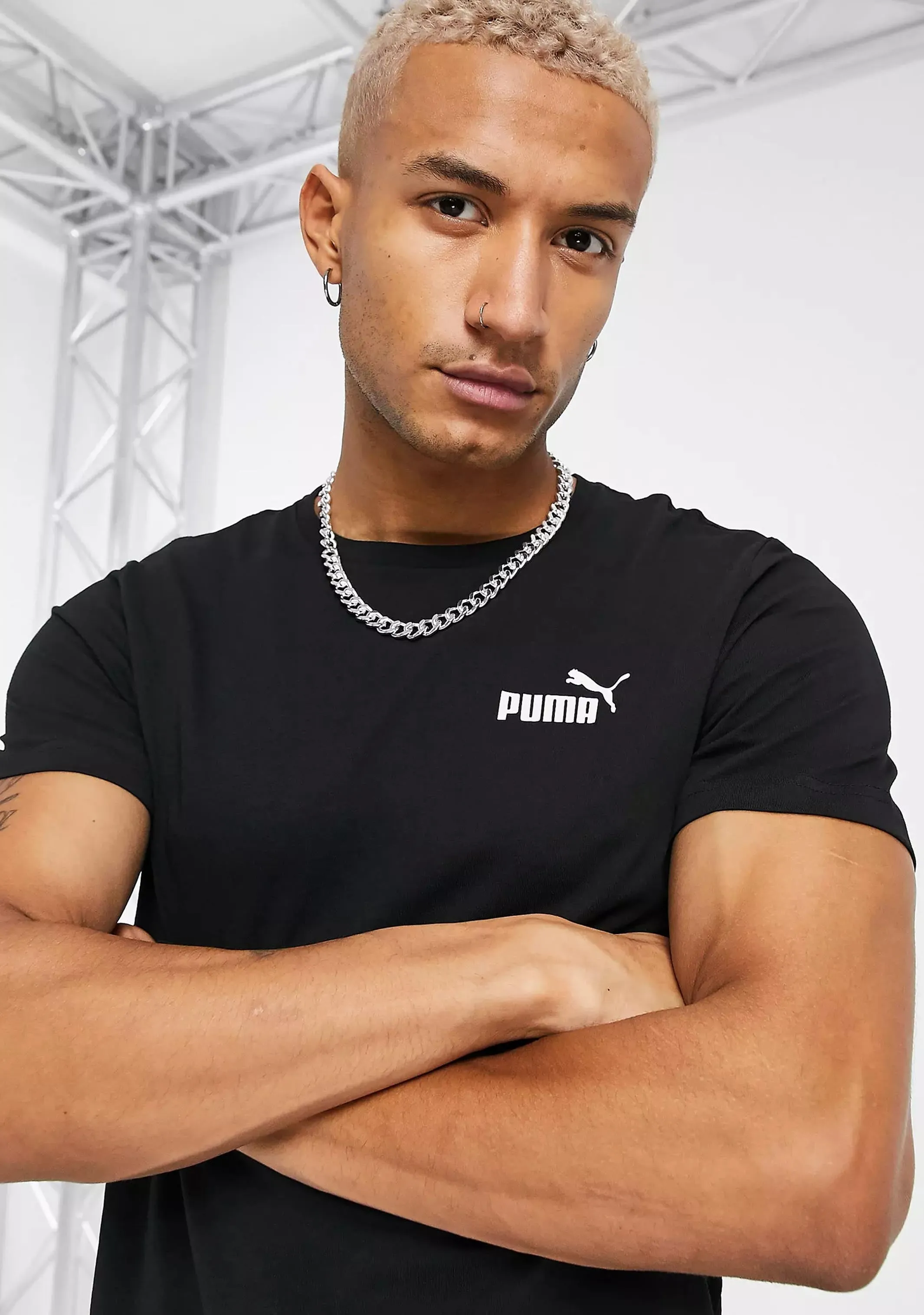 Puma Mens Essential Small Logo Tee Black  851741 01