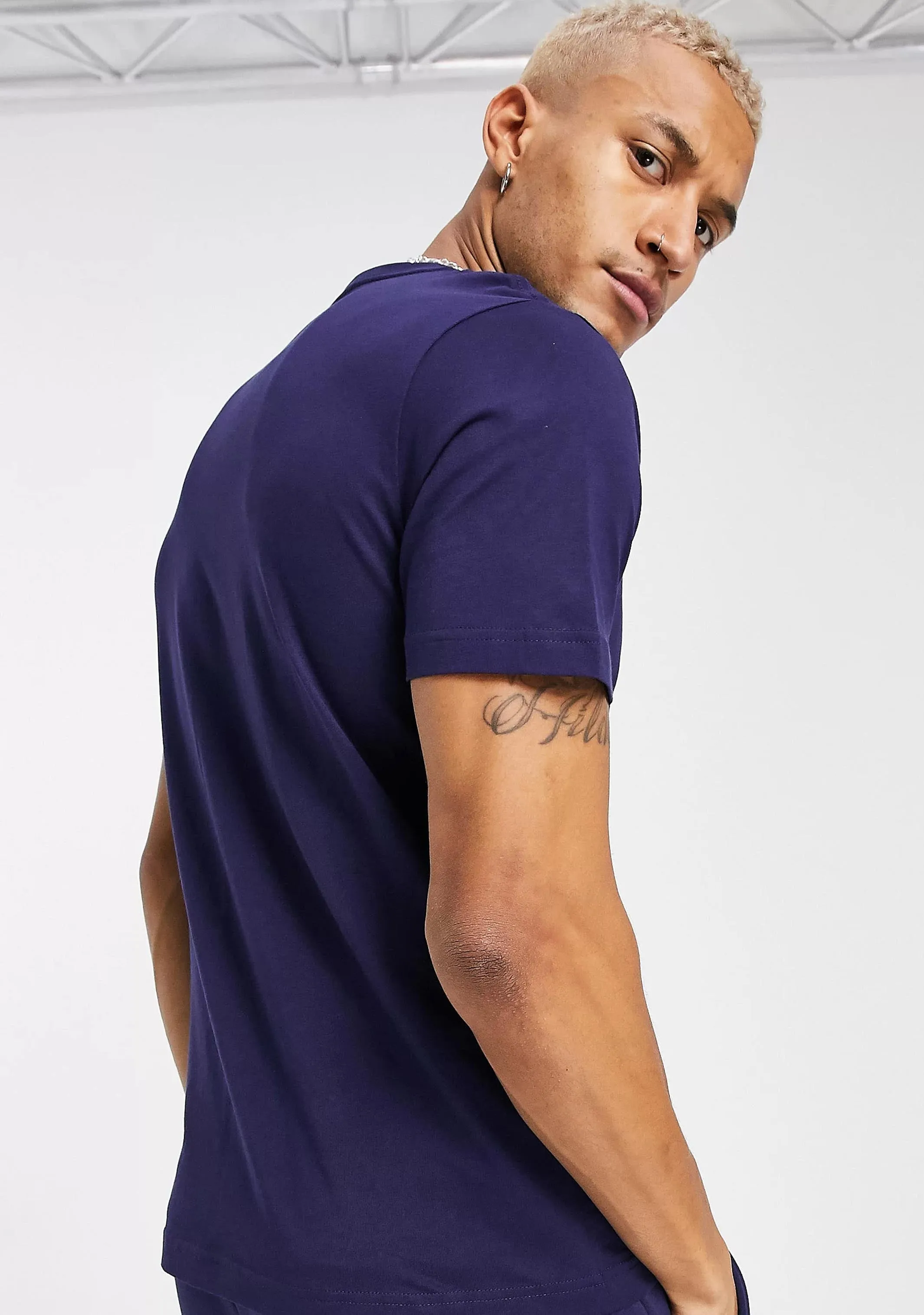 Puma Mens Essential Small Logo Tee Navy  851741 06