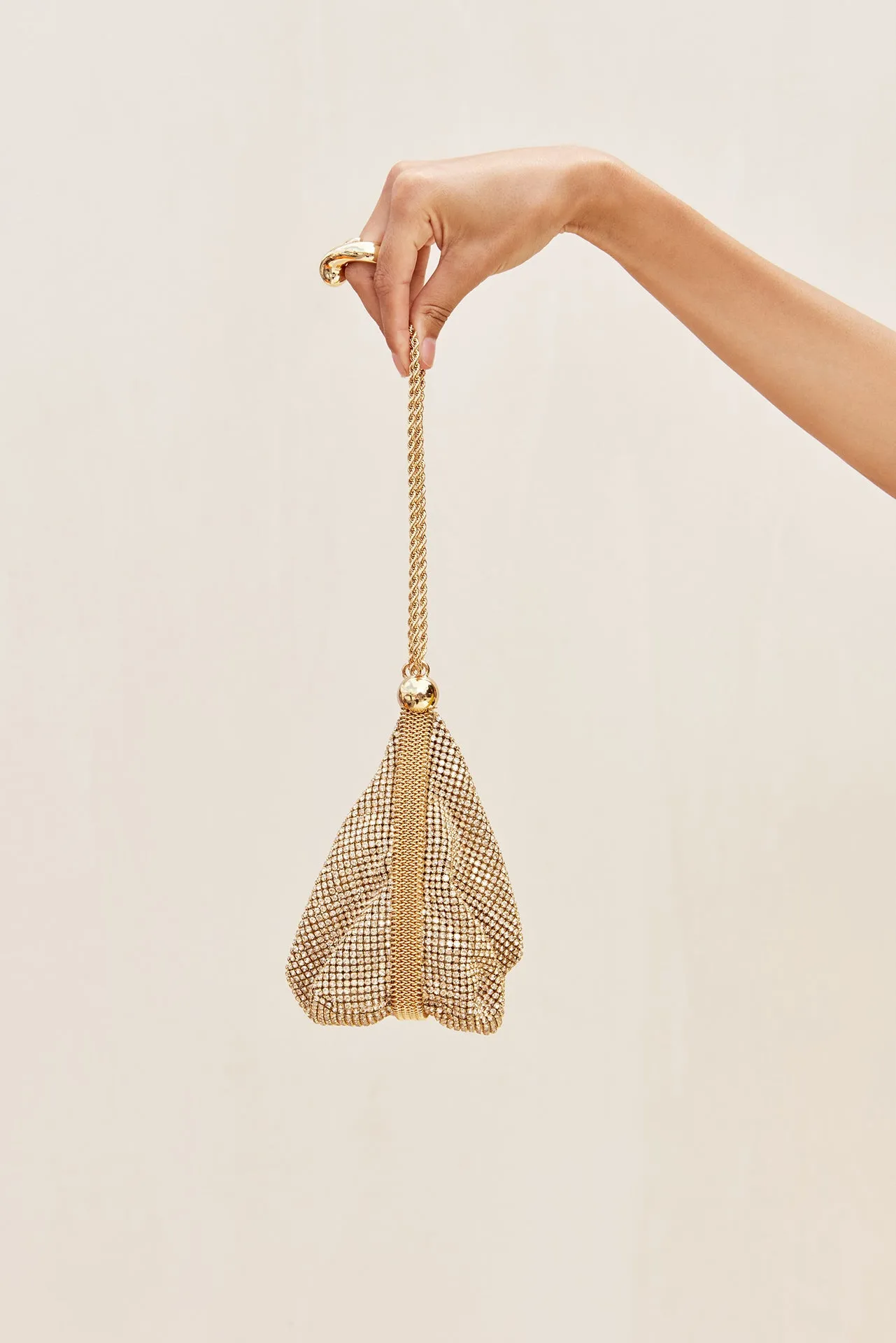 RUE WRISTLET BAG - SAND DOLLAR