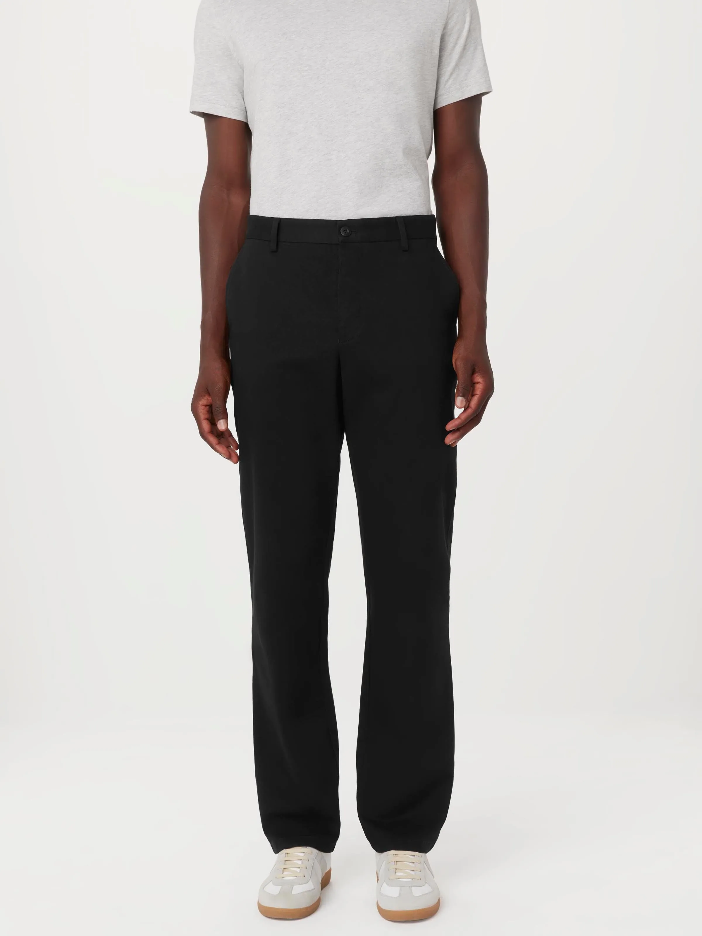 The Joey Straight Chino Pant in Black